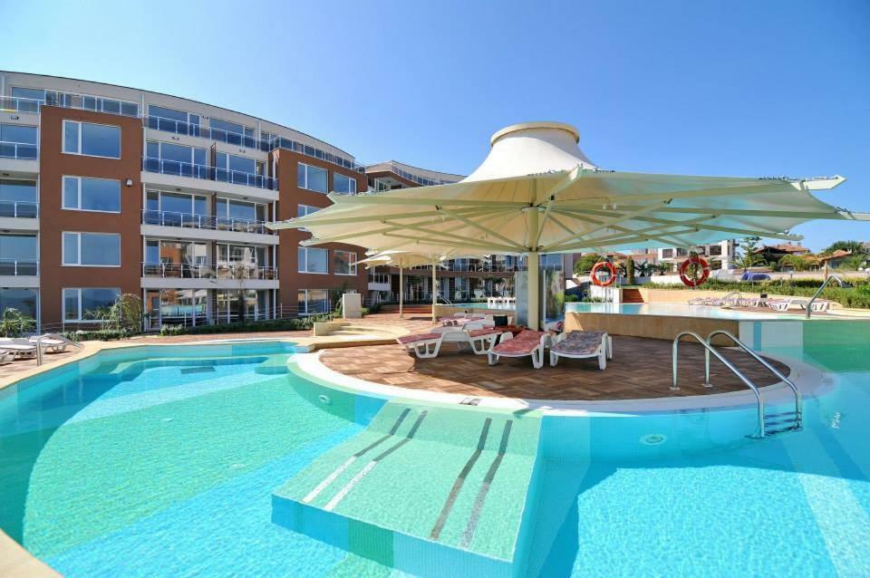 Apartments Del Sol - Sunny Island Complex チェルノモレツ エクステリア 写真